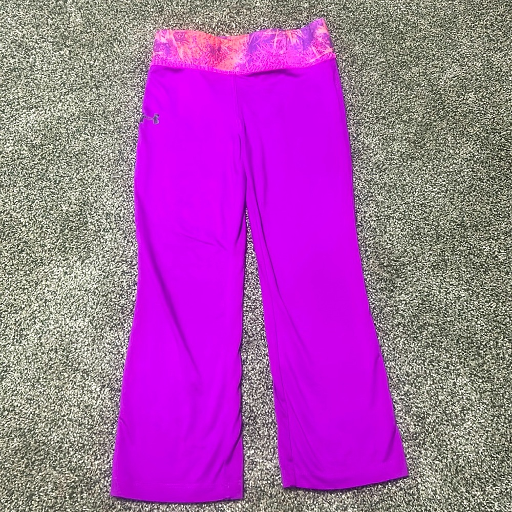 UA girls yoga pants
